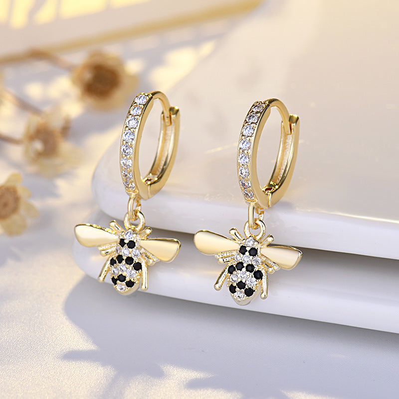 Wholesale S925 Sterling Silver Heart Shaped Diamond Flower Earrings